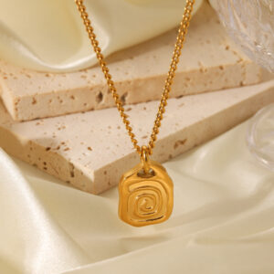 18K Gold Stainless Steel Thread Relief Irregular Necklace